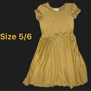 Dot dot smile dress size 5/6 - mustard colored